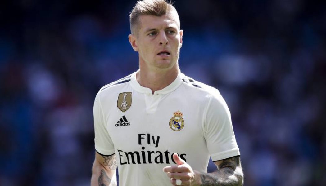 Kroos signs Madrid contract extension to 2023