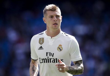 Kroos signs Madrid contract extension to 2023