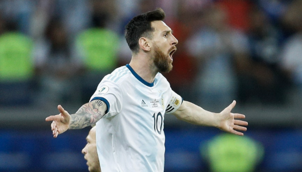 Copa América: Messi rages against referee